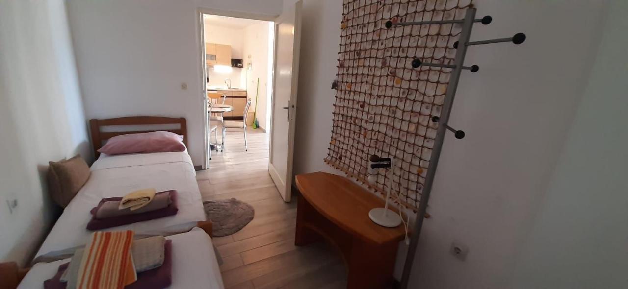 Apartment Mezaroca โรกอซนิซา ภายนอก รูปภาพ