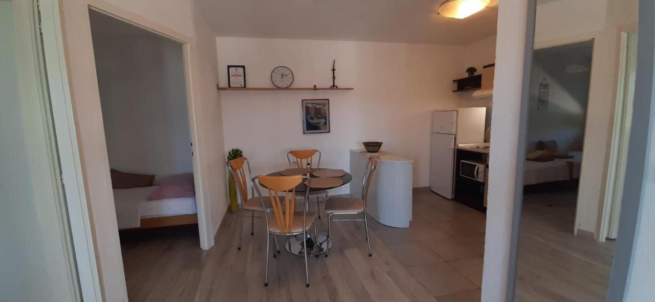 Apartment Mezaroca โรกอซนิซา ภายนอก รูปภาพ