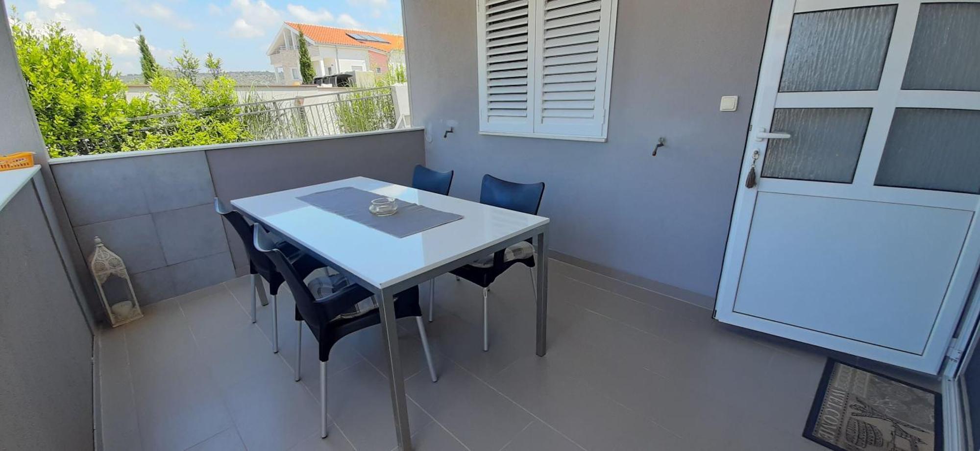 Apartment Mezaroca โรกอซนิซา ภายนอก รูปภาพ